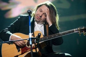Нарешті: лідер «Плачу Єремії» Тарас Чубай став народним артистом України (Пісня)