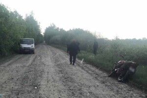 На Волині мотоцикліст впав на дорогу: чоловіка госпіталізували
