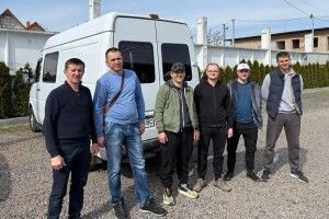 Шестеро волинян вирушили ліквідовувати наслідки обстрілів у Дніпрі