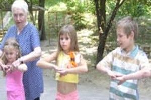СКІЛЬКИ РУХАЄМОСЯ — СТІЛЬКИ Й ЖИВЕМО