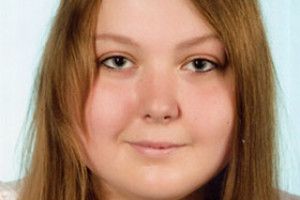 КОЛИ ВІКТОРІЇ ВРУЧАЛИ АТЕСТАТ — ЗАЛ ПІДНЯВСЯ