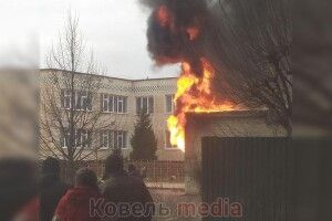 У місті на Волині загорілася підстанція (Відео)