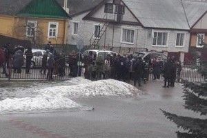 Дев'ятикласник зарізав учительку та школяра