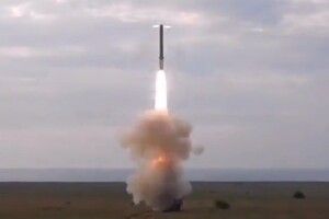 У росії закінчуються високоточні ракети, але вона може воювати ще протягом року, – розвідка