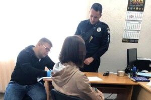 Гнала вдома самогон: жительку рівнещини втрєтє затримали поліцейські 