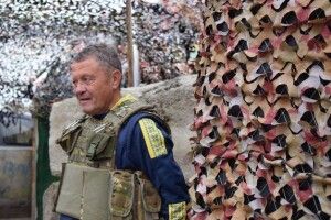 Мирон Маркевич грав у футбол в АТО