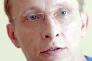 ОХЛОБИСТІН ПОВЕРТАЄТЬСЯ В ЦЕРКВУ