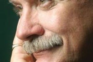 ЧИ ДОВЕДЕТЬСЯ МИХАЛКОВУ ЗНОВУ ПРИКЛЕЮВАТИ ЛИСТОЧКИ НА ДЕРЕВАХ?