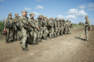 Українська армія мобілізувала 500 офіцерів запасу