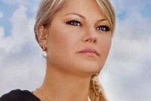 ОЛЕНА ГОЛЄВА : «КРАЇНА НЕ МОГЛА ЖИТИ З ВОЄННОЮ ДОКТРИНОЮ ЯНУКОВИЧА»*
