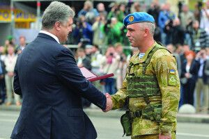 Герой України із Любешівського району воює і на фронті, і за здоров’я хворої дівчинки