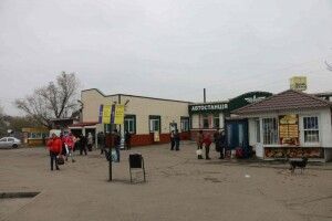 У Горохові посеред автостанції лежав чоловік (Фото)