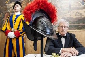 Швейцарська гвардія Папи друкуватиме пластикові шоломи на 3D-принтері