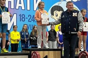 «Золото» їде у Турійськ: юна волинянка – Чемпіонка України з важкої атлетики
