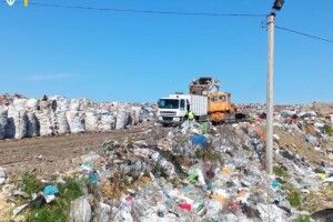 На полігоні у Луцькому районі ущільнюватимуть відходи