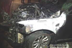У Рівному підпалили авто депутата (Фото)