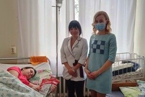 В один із волинських пологових меценати передали діагностичні підгузки (Фото)