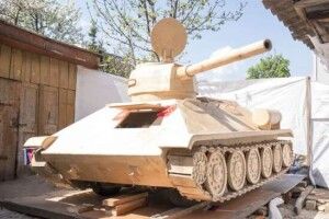 Білорусь встановила поблизу кордону з Україною дерев'яні муляжі танків