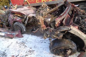 Уламки автомобіля розлетілися на 150 метрів під час жахливої автоаварії на Горохівщині (Фото)