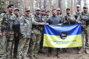 Президент нагородив бійців з Волині, які воюють на передовій