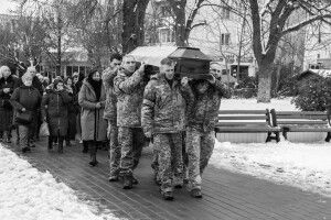 У Луцьку попрощалися із загиблим Героєм 