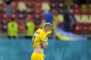 «Не мовчіть, доки діти не перестануть гинути кожного дня»: Зінченко емоційно закликав припинити війну в Україні (Відео)