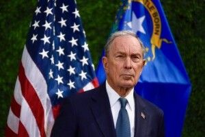 Колишній мер Нью-Йорка готовий витратити мільярд доларів для перемоги над Трампом