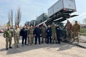 Волиняни на передовій під опікою: Юрій Погуляйко відвідав бійців 100-ї бригади на Донеччині