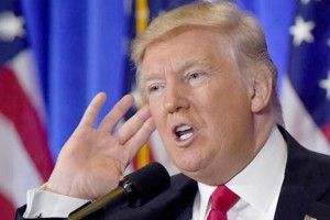 Дональд Трамп назвав провідні американські ЗМІ «ворогами народу»