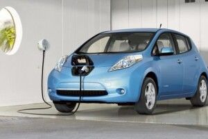 Українці потроху пересідають на електромобілі