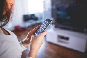 Супрун назвала головну небезпеку смартфонів