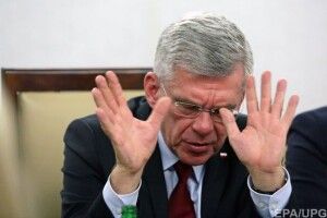 Польща відтермінувала набуття чинності резонансного «антиукраїнського» закону