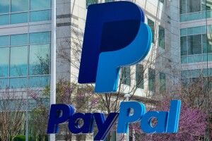 PayPal заморозив можливість виводити гроші на карти російських банків