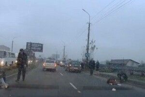 Одна з дівчаток, яких збило авто на Карпенка-Карого у Луцьку, – досі у важкому стані