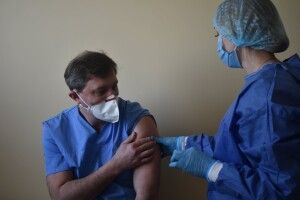 На Волині зробили перші щеплення від коронавірусу