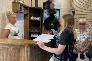 «Баня є баня»: накрили бордель, який маскувався під готель з лазнею (Фото)