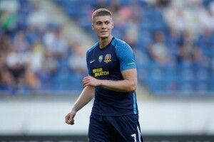 Артем Довбик обирає між АПЛ, Бундеслігою та Серією А