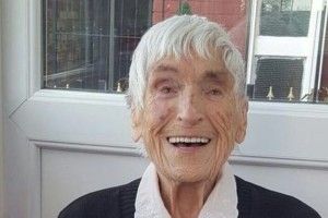 Померла «супер-бабуся», яка мала понад 150 онуків, правнуків і праправнуків 
