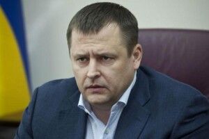 Коли оголошуєш себе «слугою народу», а ведеш себе як «господар життя» – Філатов про обід партії влади (Відео)