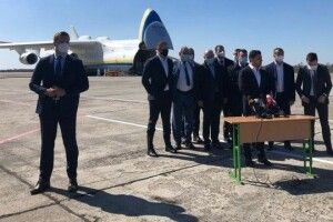 Найдовша пресконференція, найбільший вантаж: Зеленський знову заявив про рекорд