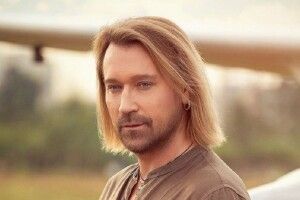 Загадково зник: відома ведуча розповіла, що насправді лікує Олег Винник