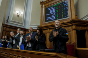 Рада звільнила Шмигаля та уряд – 261 депутат підтримав відставку прем’єра