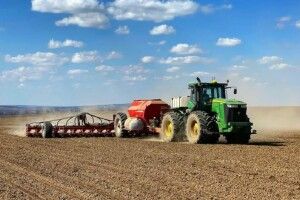 Волинські аграрії вже засіяли понад 80% запланованих площ ранніх культур