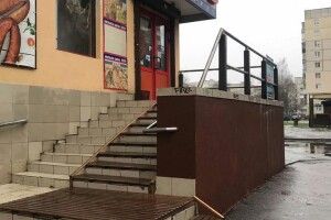 Луцькі муніципали закликали підприємців прибирати сніг і лід  