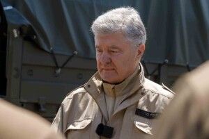 Порошенко витратив на допомогу ЗСУ 5,4 мільярди гривень: зараз в пріоритеті дрони, РЕБ і фортифікації