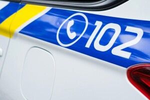 У Луцьку трирічний хлопчик заблокувався в кімнаті: довелось викликати патрульних (Відео)