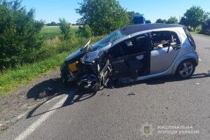 Волинська поліція розшукує свідків аварії, в якій постраждало 5 людей