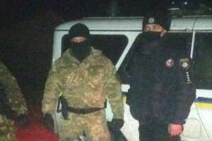 На Рівненщині старателі погрожували поліції розправою
