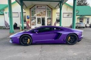 Як волинські митники «вполювали» Lamborghini на іноземній реєстрації