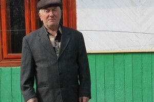І дня не буває, щоб селяни не дзвонили до пенсіонера-ветеринара